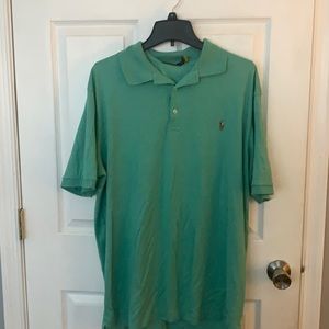 Men’s green polo